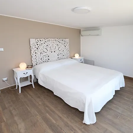 Apartament Aurora Giardini-Naxos