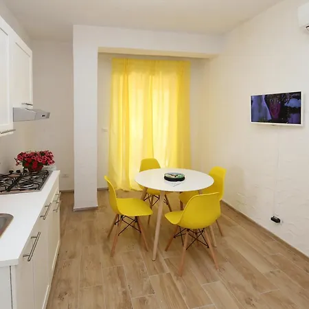Apartament Aurora Giardini-Naxos
